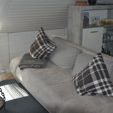 Dg-Zimmer Кёльн Экстерьер фото